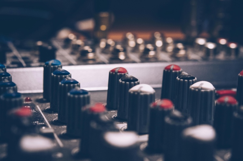 Helpful Tips on How to Break Into Music Production